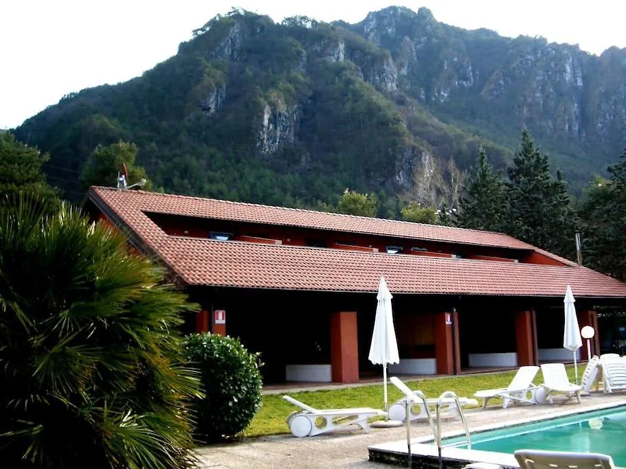 Villa — Pool — Lake Idro Vesta 0*,  Itália